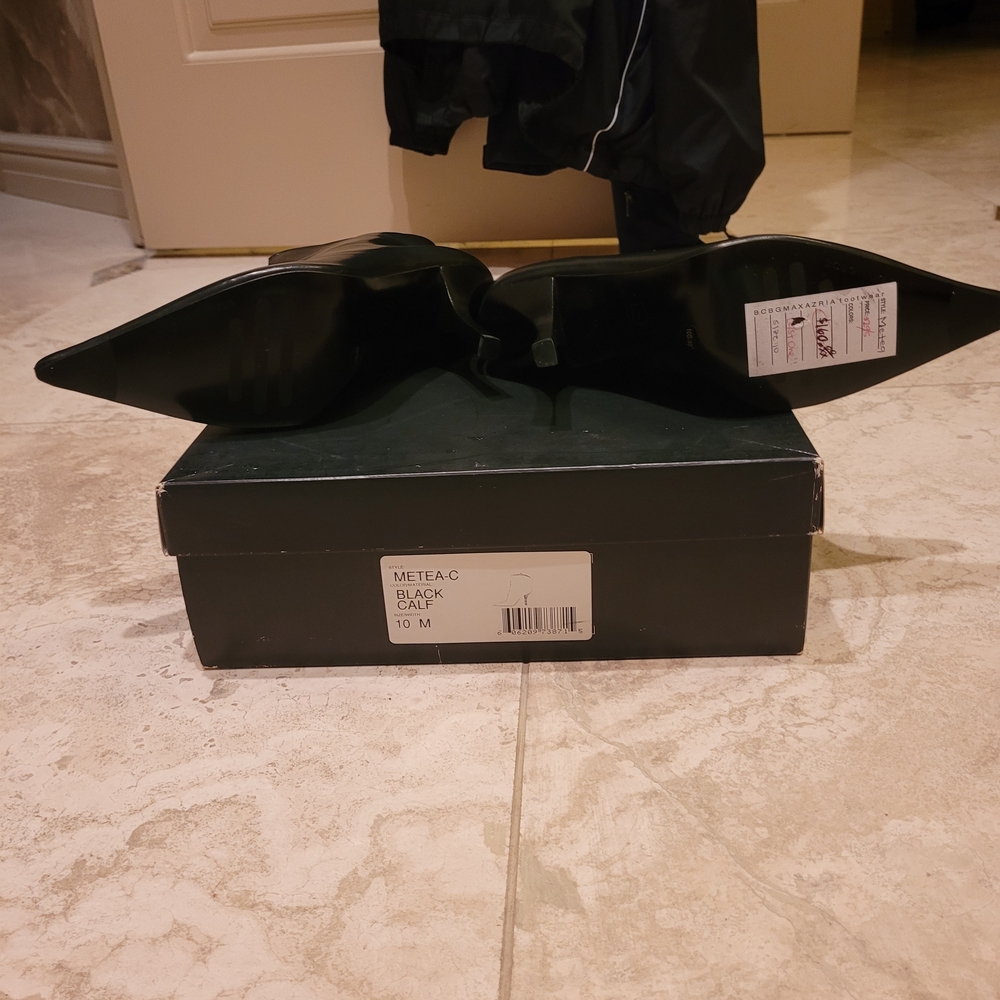 Rampage Classic Black Ankle Boots - Picture 6 of 8